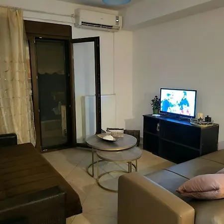 Julia Ground Floor 200m From Sea *