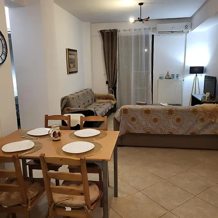 Appartamento Julia Ground Floor 200m From Sea