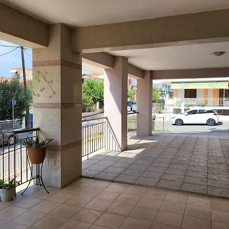 Julia Ground Floor 200m From Sea * Nea Kallikrateia